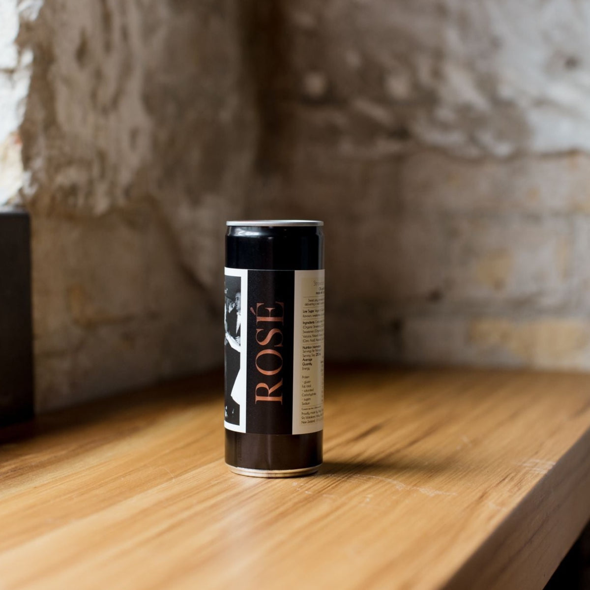 0% ROSE - Strawberry &amp; Rhubarb